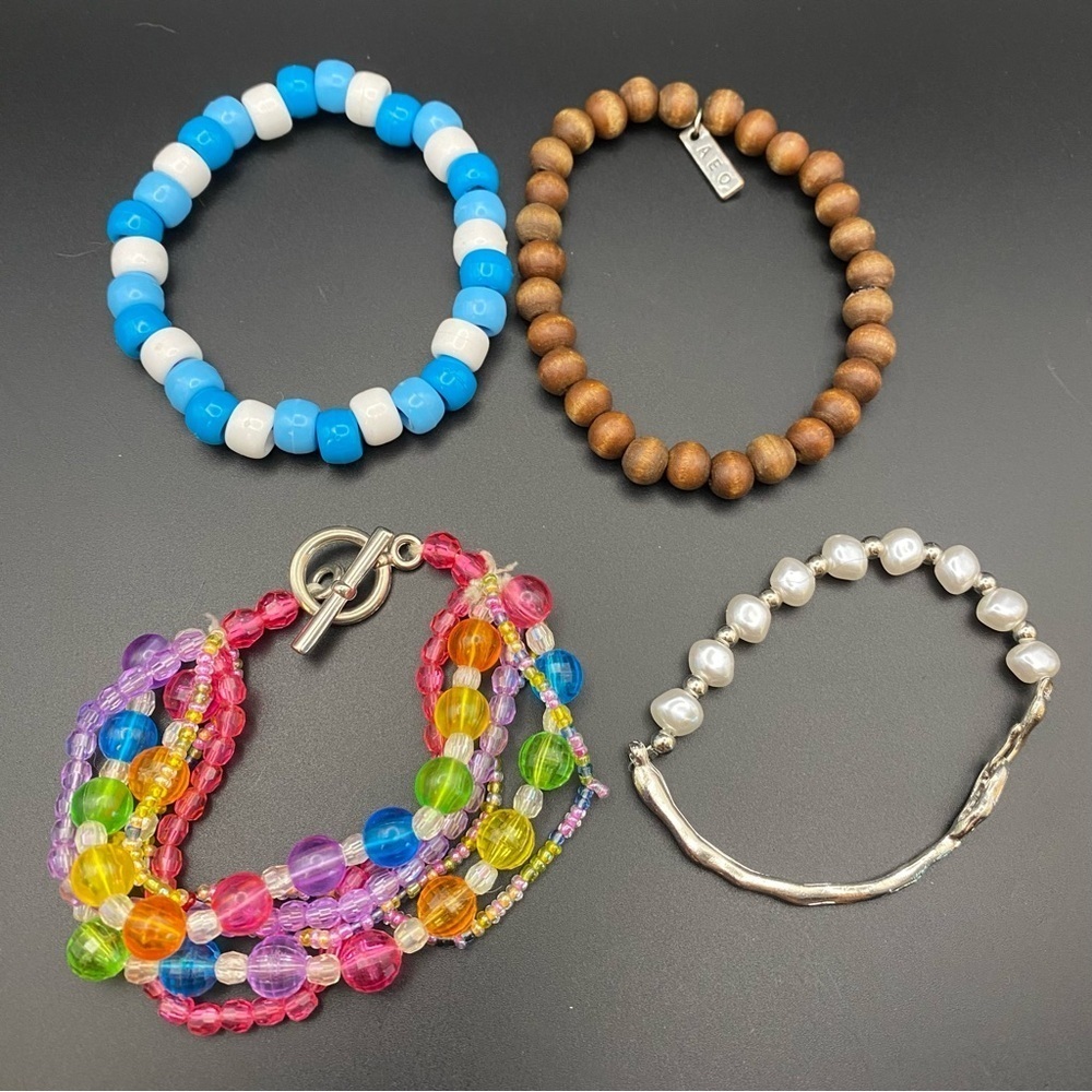 Colorful Little Girl Beaded Jewelry Set - Picture 8 of 10